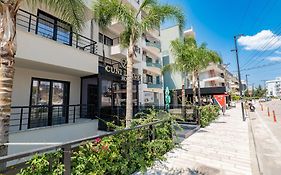 Cuni Luxury Hotel
